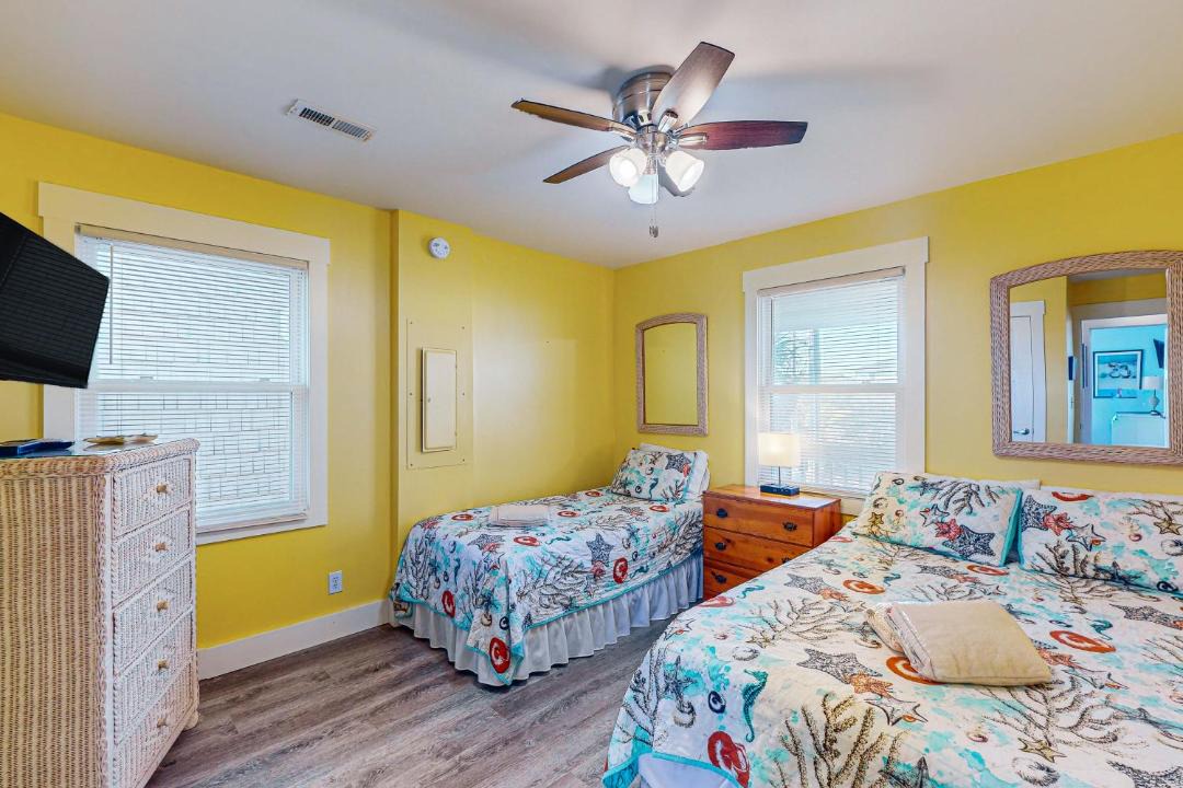 Photo of Bedroom in Topsail Beach
