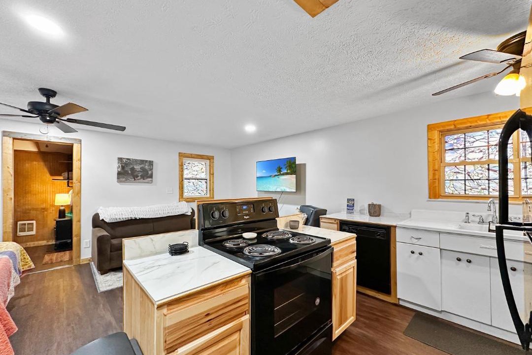 Photo of Kitchen in Maggie Valley