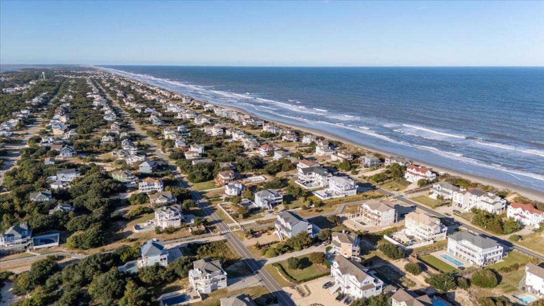 Photo of Others in Whalehead Beach