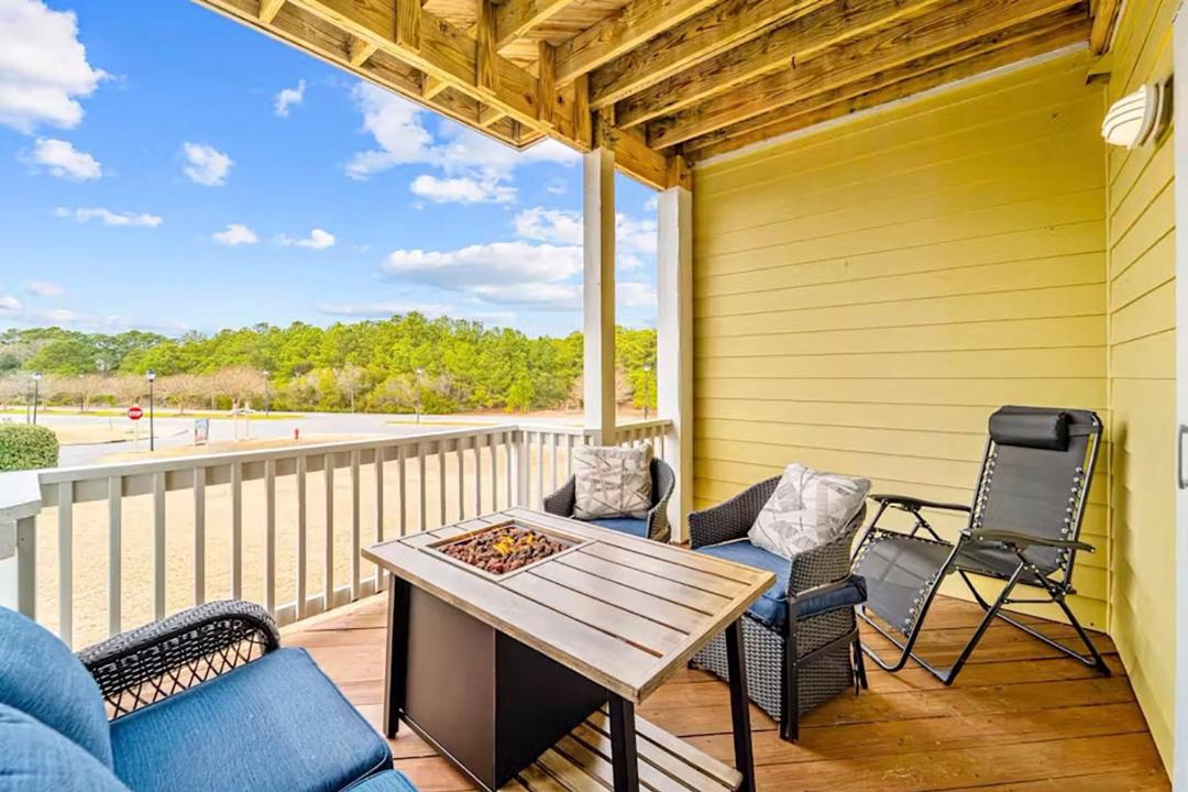 Photo of Patio Balcony in Bermuda Bay