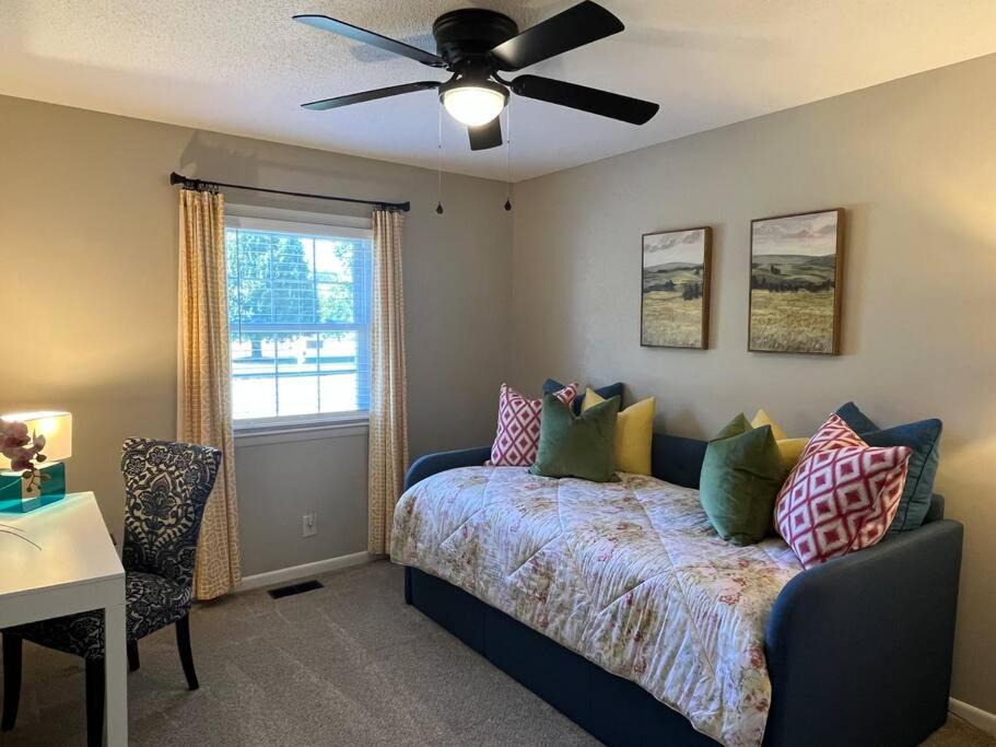 Photo of Bedroom in Dunn