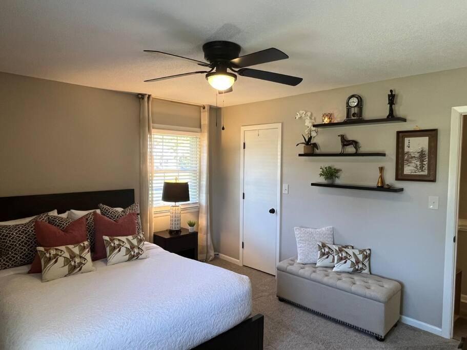 Photo of Bedroom in Dunn
