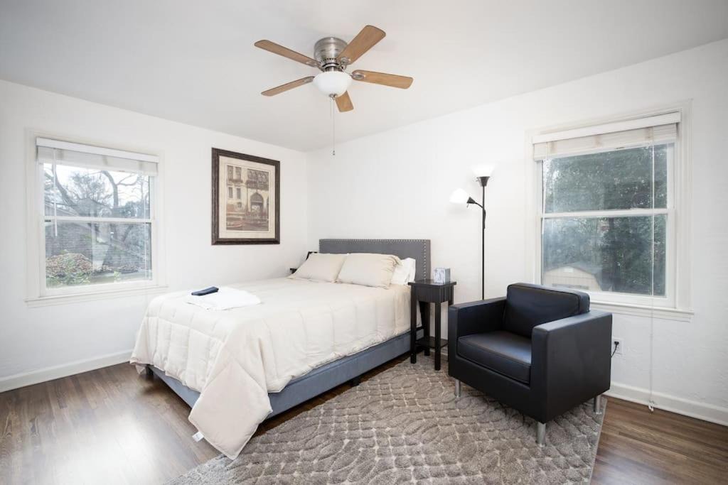 Photo of Bedroom in Beverly Woods