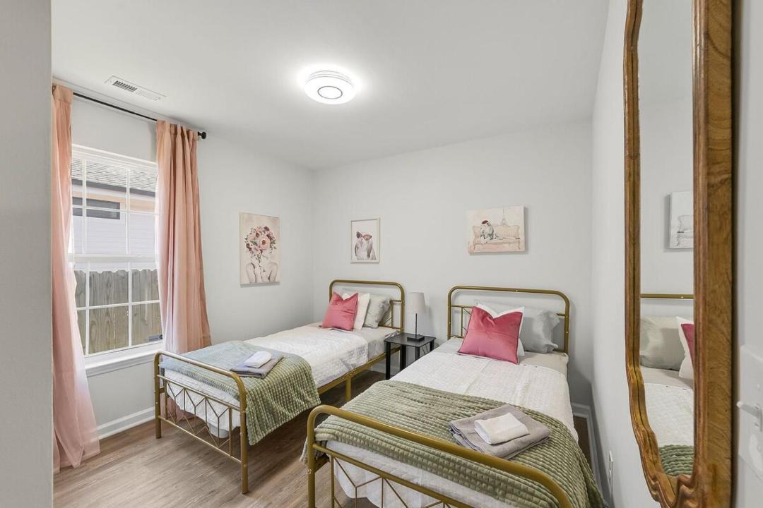 Photo of Bedroom in Downtown