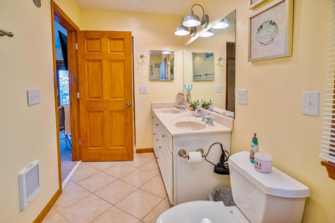 Photo of Bathroom in Nags Head