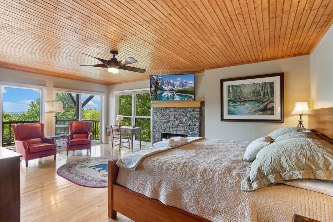 Photo of Bedroom in Blowing Rock
