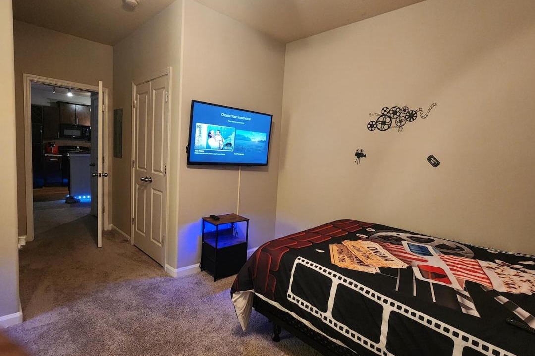 Photo of Bedroom in Executive Park