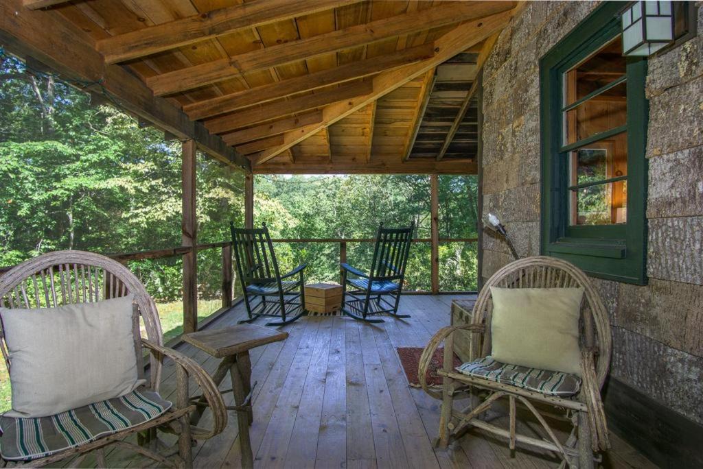 Photo of Patio Balcony in Asheville