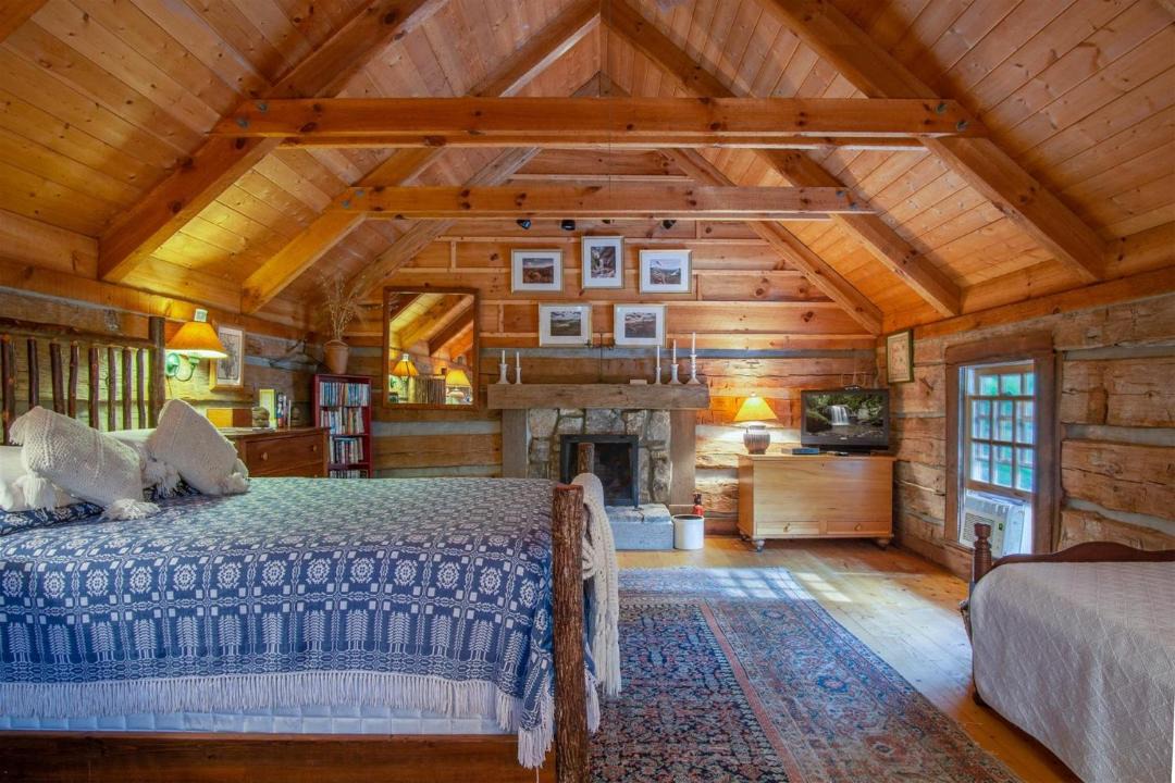 Photo of Bedroom in Pisgah Forest