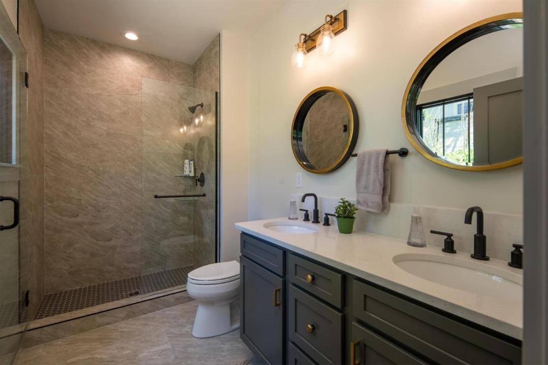 Photo of Bathroom in Brevard