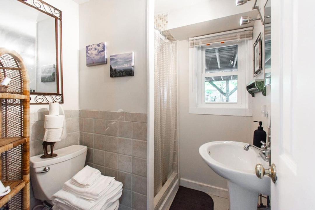 Photo of Bathroom in Southmont