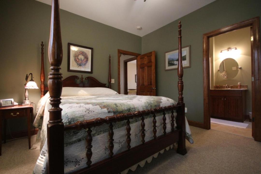 Photo of Bedroom in Brevard
