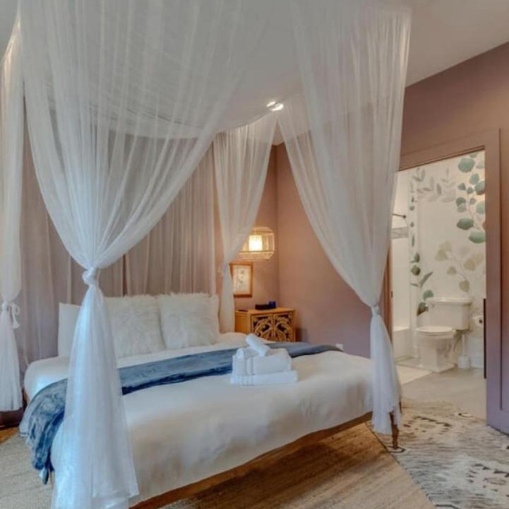 Photo of Bedroom in Historic Waverly