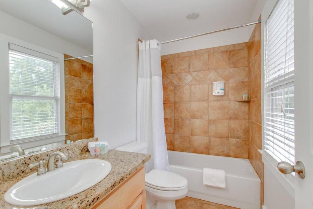 Photo of Bathroom in Hope Gardens