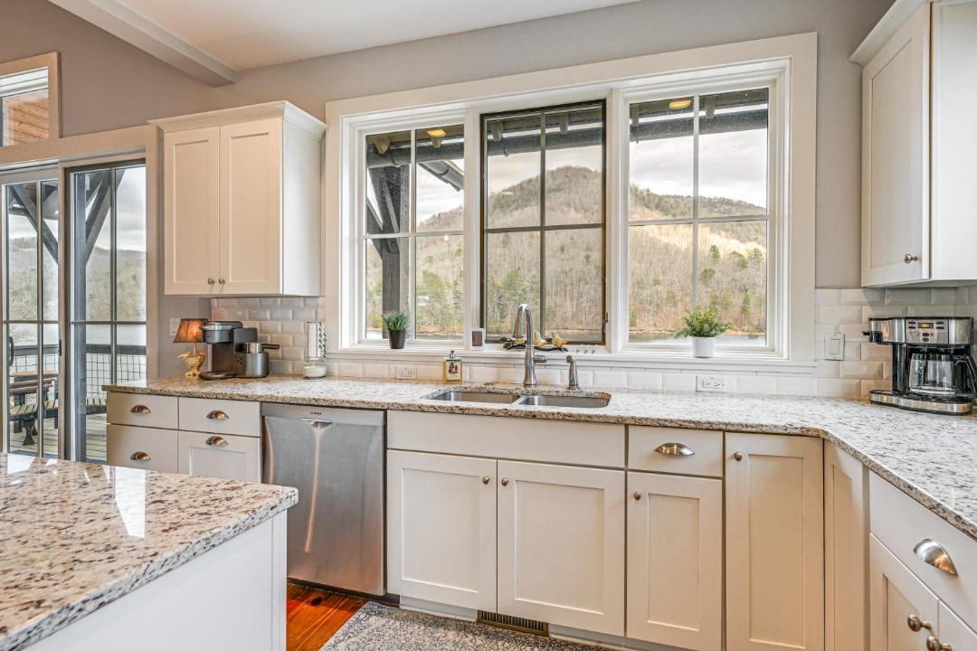 Photo of Kitchen in Bear Lake Reserve