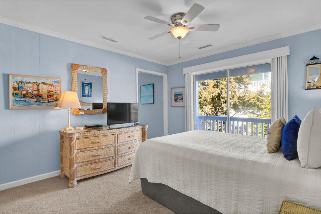 Photo of Bedroom in Shell Island