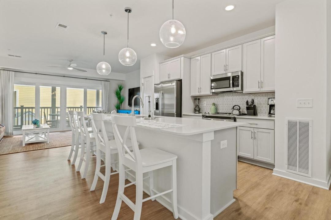 Photo of Kitchen in Bermuda Bay