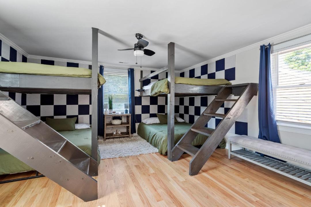 Photo of Bedroom in Downtown