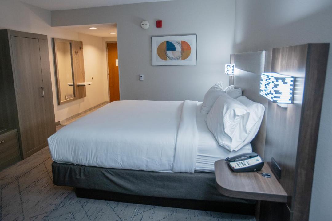 Photo of Bedroom in Pembroke