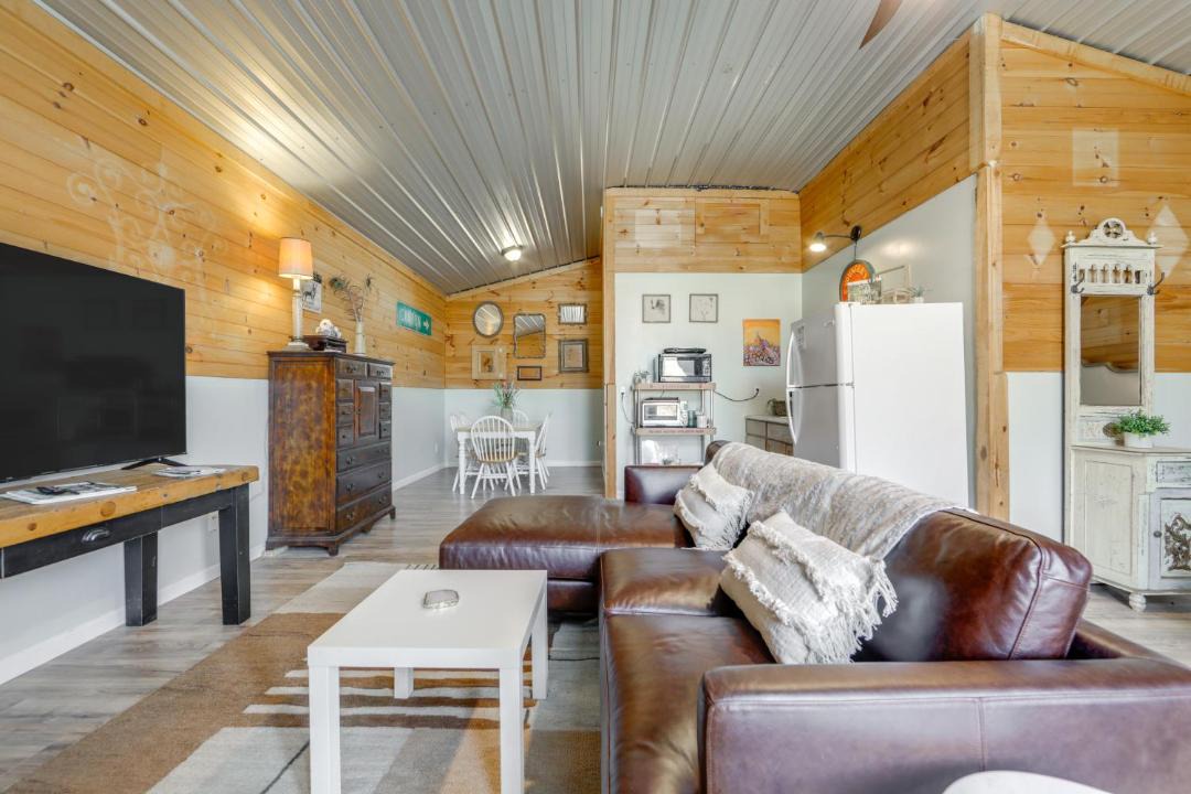 Photo of Livingroom in Waynesville