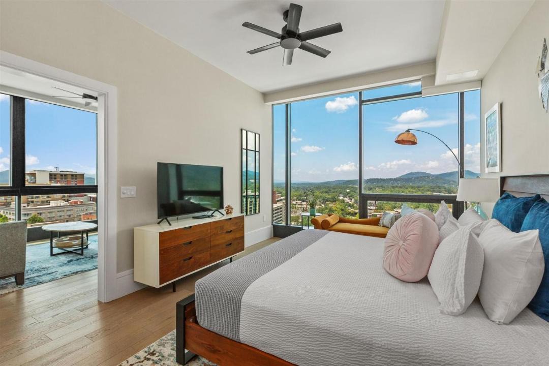 Photo of Bedroom in Downtown Asheville