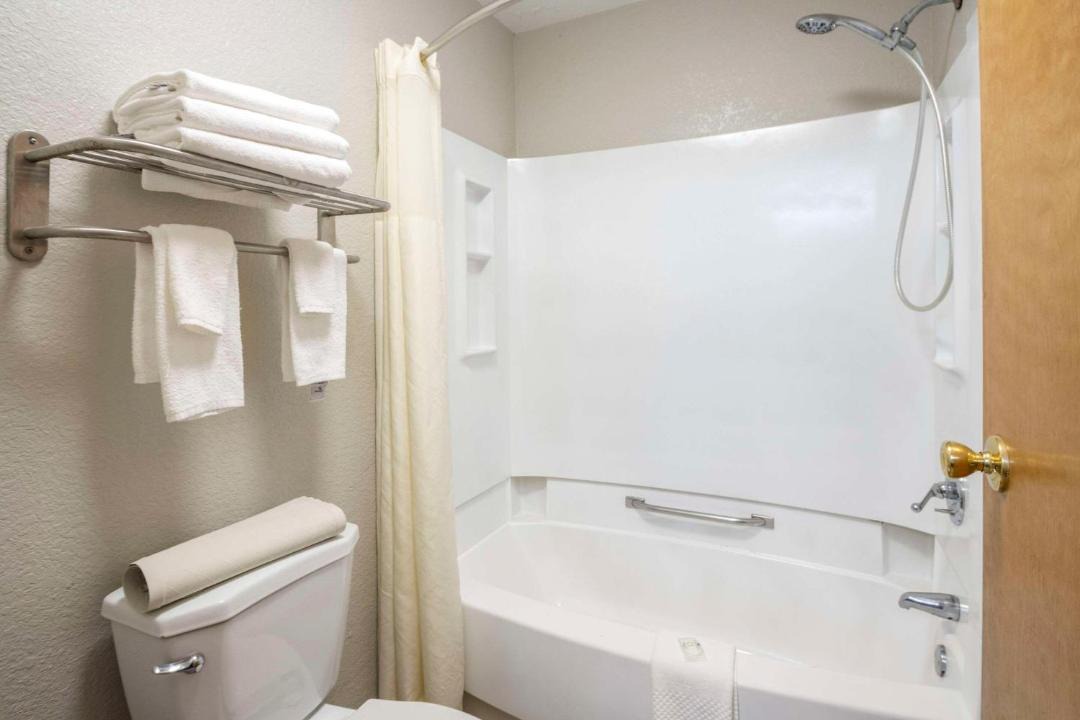 Photo of Bathroom in Hickory