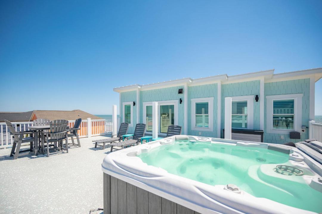 Photo of Patio Balcony in Oak Island