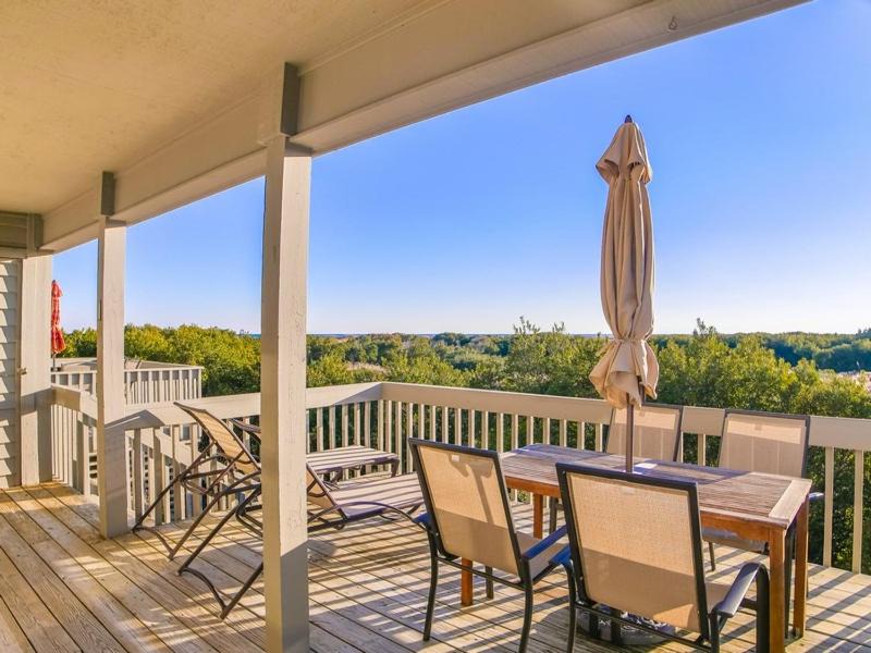 Photo of Patio Balcony in Topsail Beach