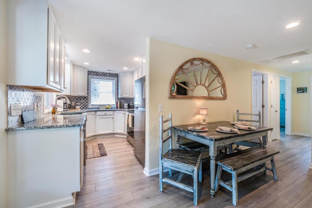 Photo of Kitchen in Surf City