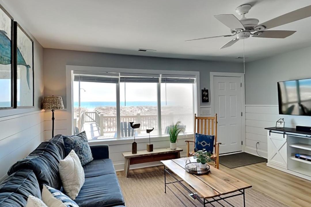 Photo of Livingroom in Topsail Beach