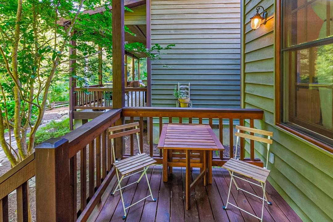 Photo of Patio Balcony in Almond
