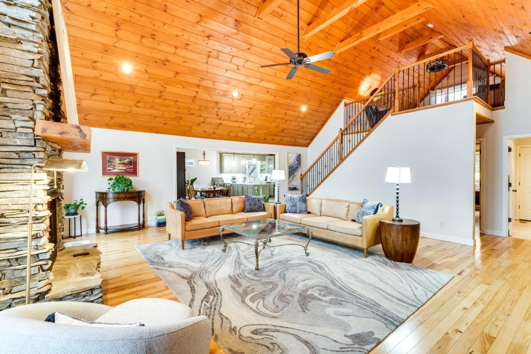 Photo of Livingroom in Vein Mountain