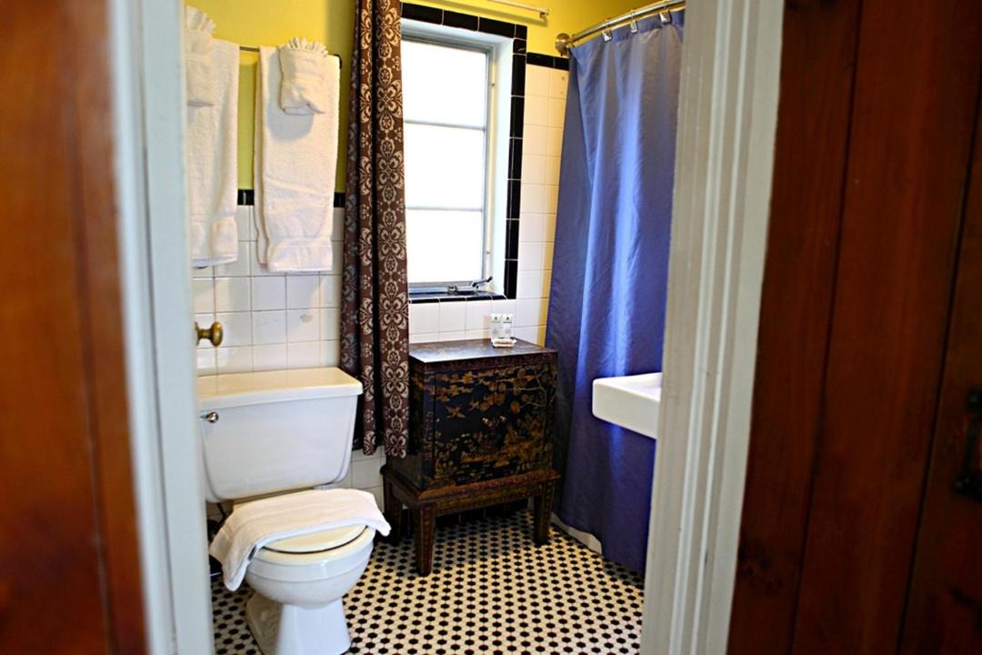 Photo of Bathroom in Woodfin