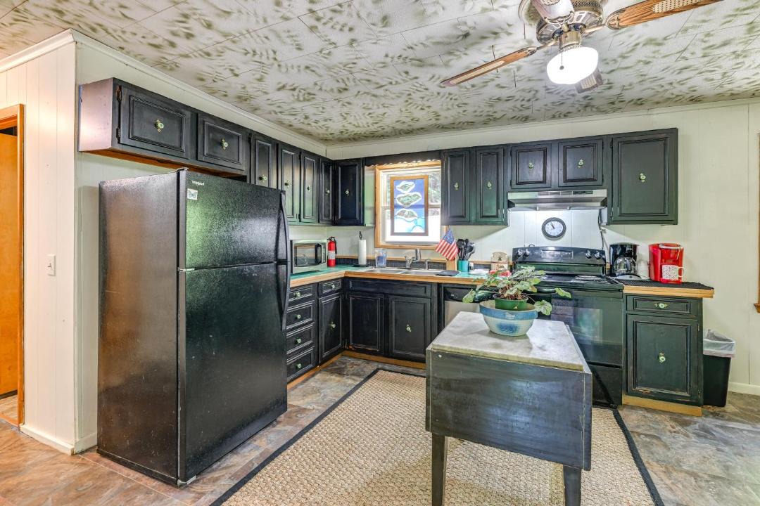 Photo of Kitchen in Robbinsville
