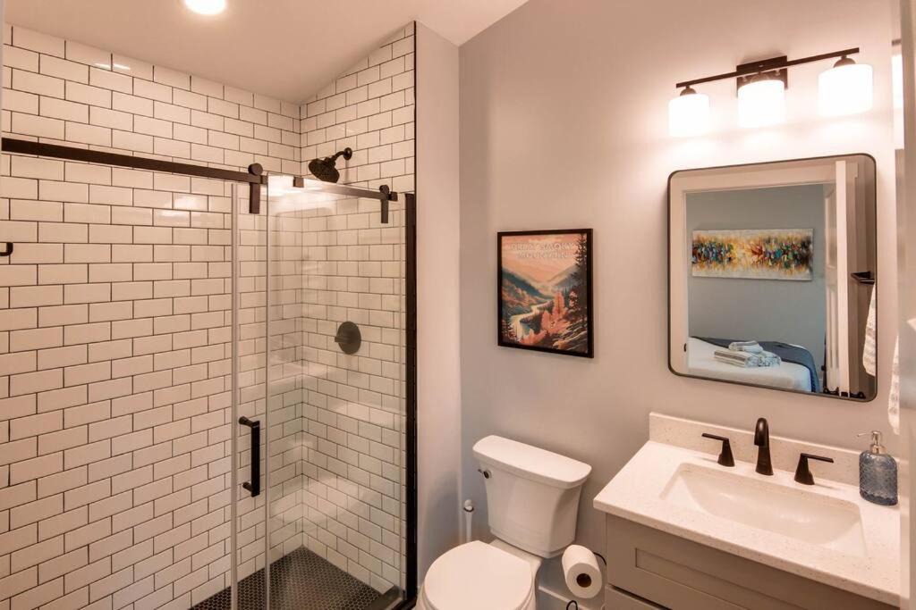 Photo of Bathroom in Oakley