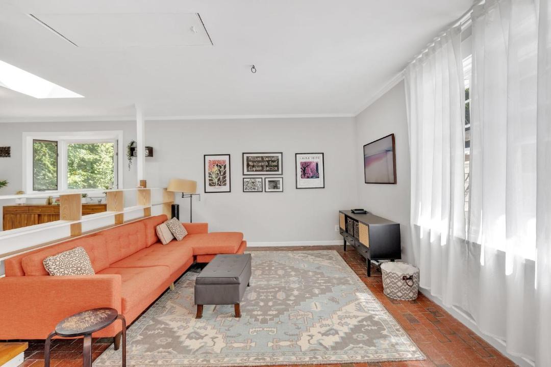 Photo of Livingroom in Chapel Hill