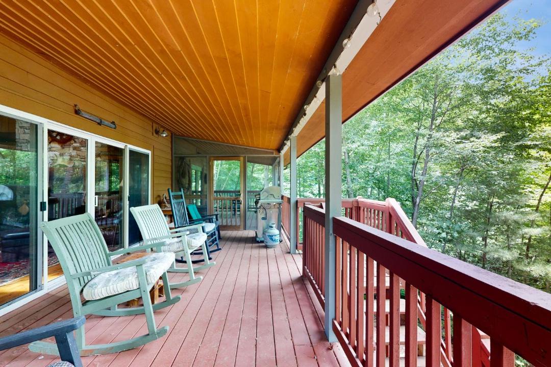 Photo of Patio Balcony in Cullowhee