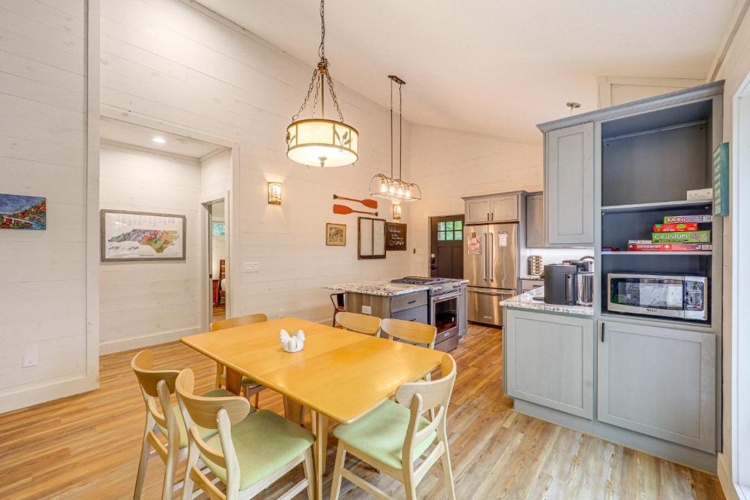 Photo of Kitchen in West Jefferson