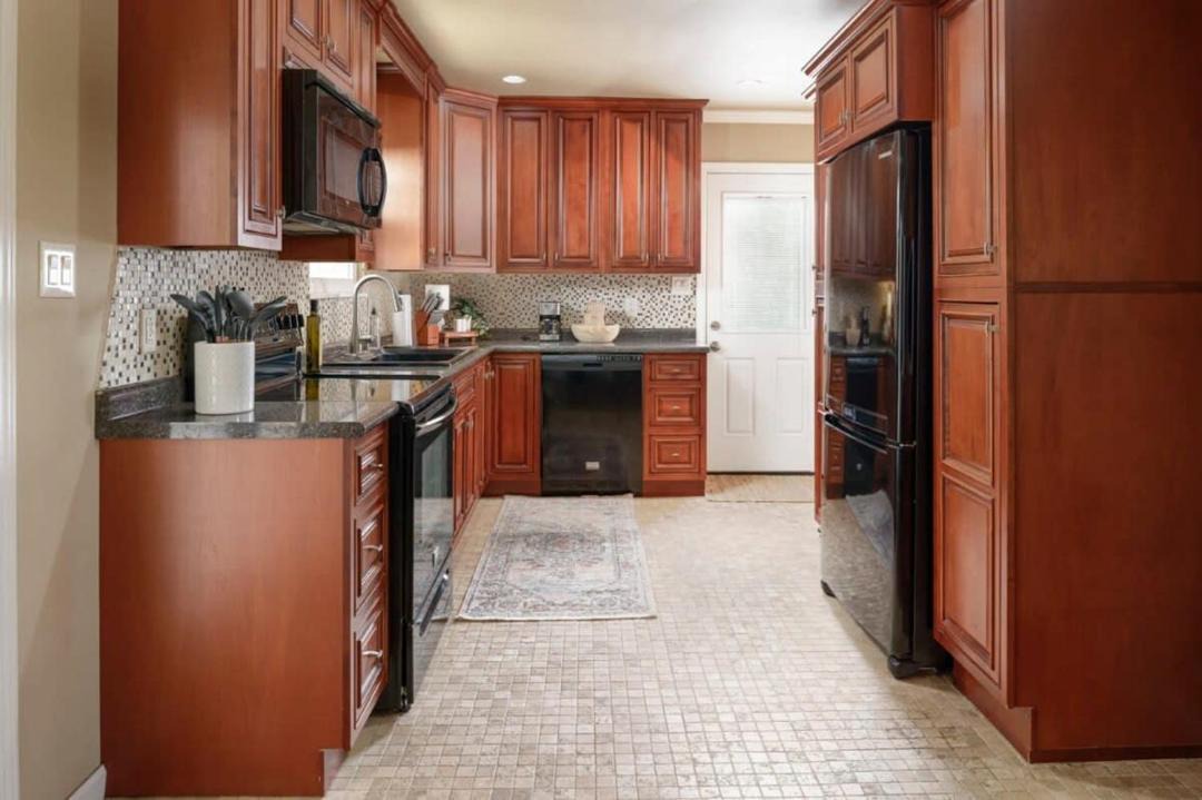 Photo of Kitchen in Pineville