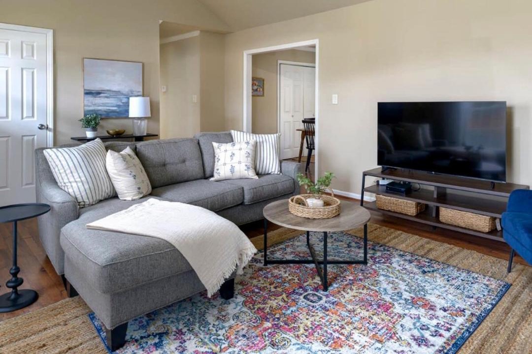 Photo of Livingroom in Pineville