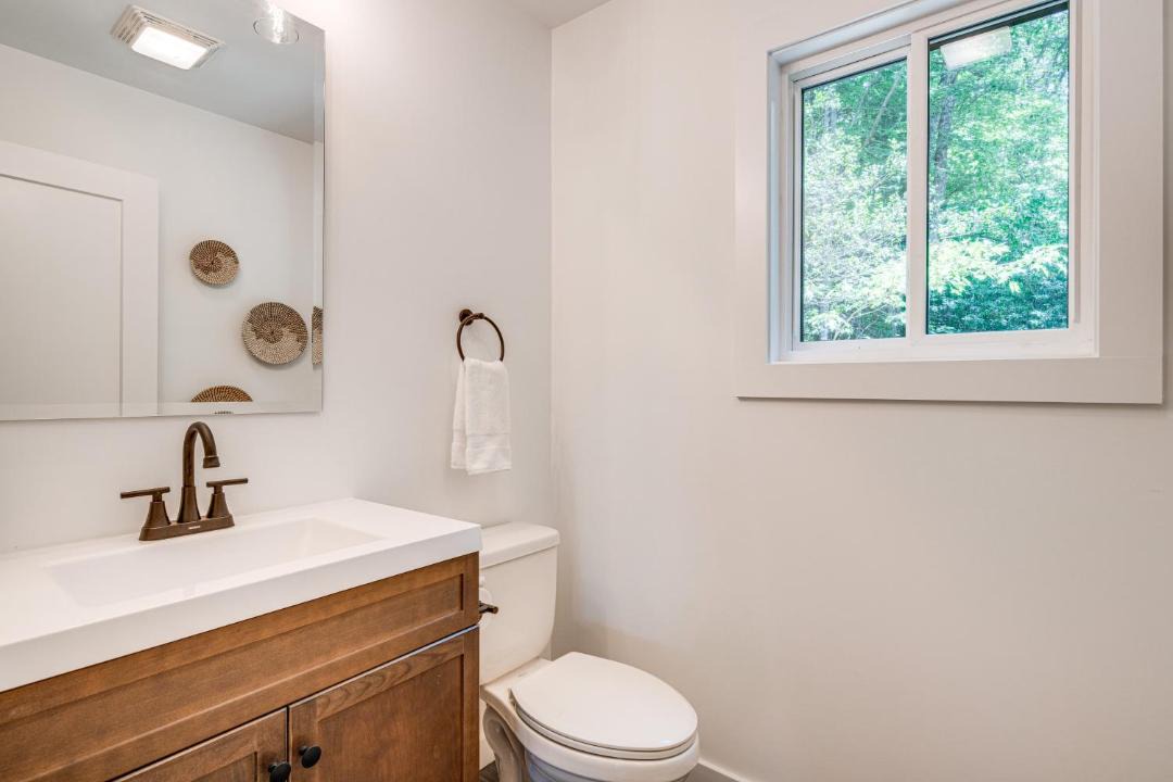 Photo of Bathroom in Hendersonville