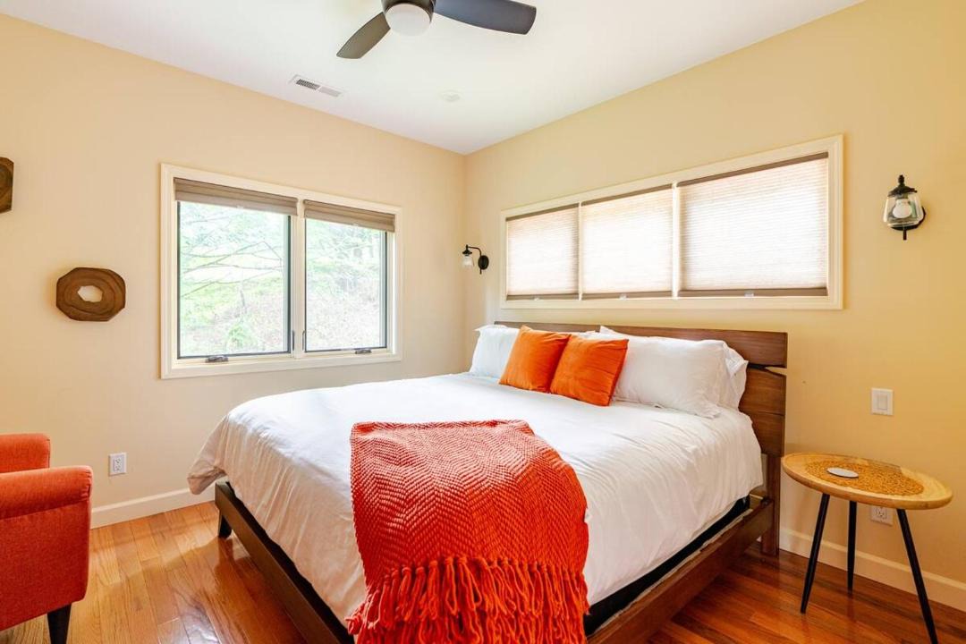Photo of Bedroom in Marshall