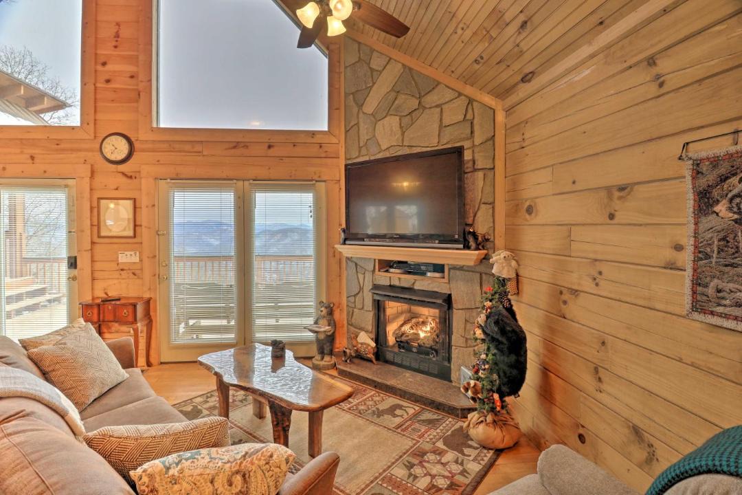 Photo of Livingroom in Bryson City