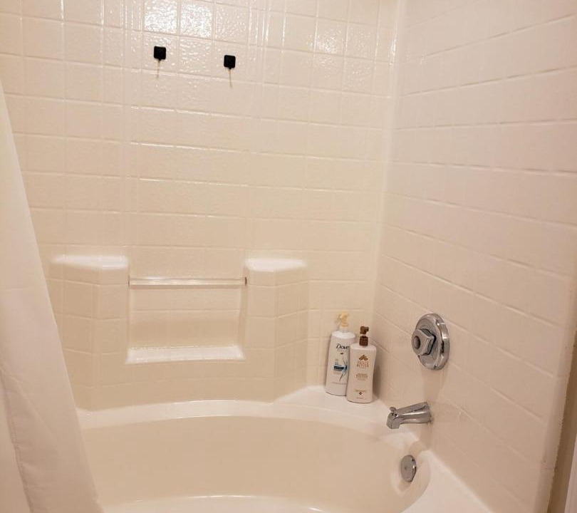Photo of Bathroom in Davis Lake - Eastfield