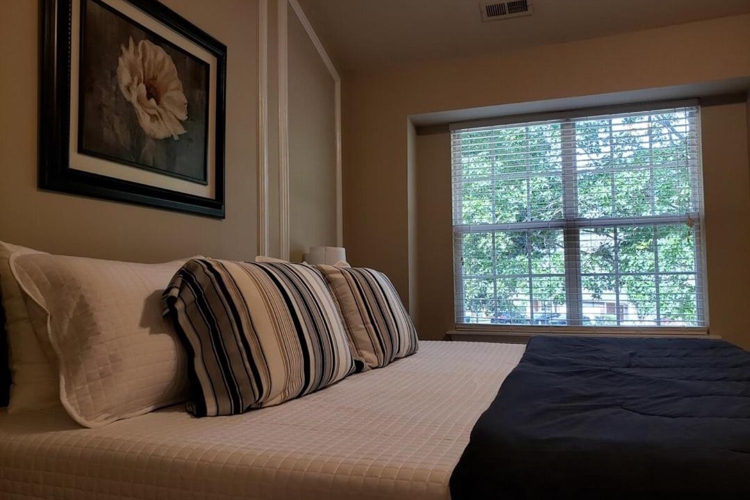 Photo of Bedroom in Davis Lake - Eastfield