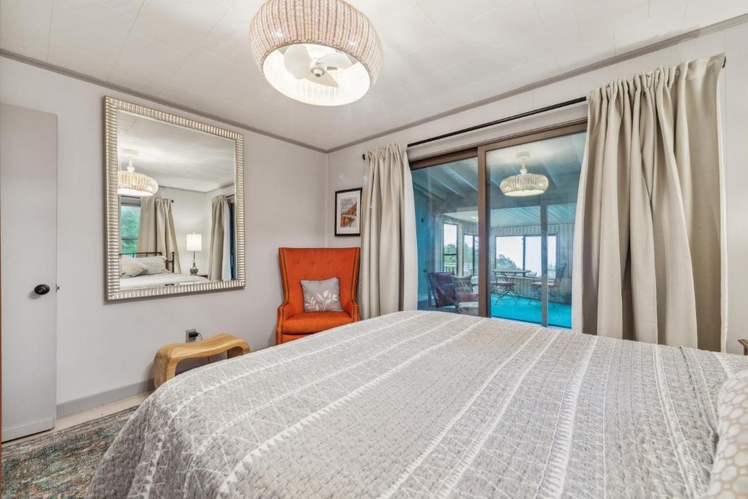 Photo of Bedroom in Sylva
