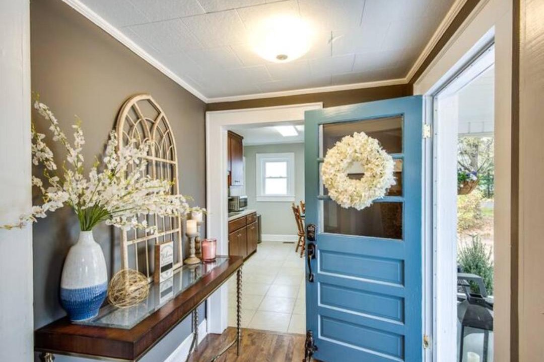 Photo of Livingroom in Hickory