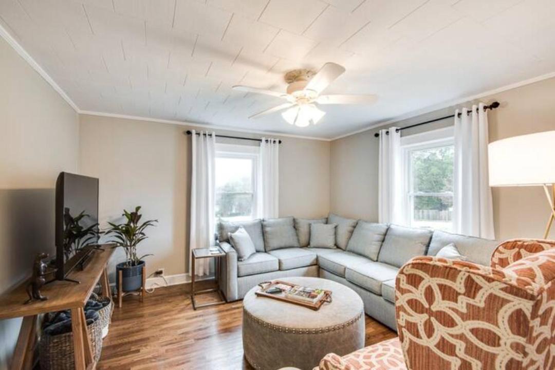 Photo of Livingroom in Hickory