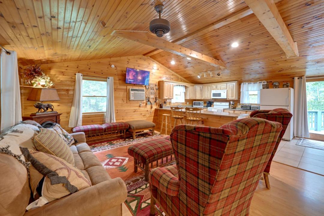 Photo of Livingroom in Robbinsville