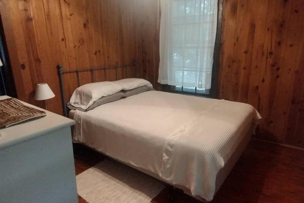Photo of Bedroom in Tuxedo